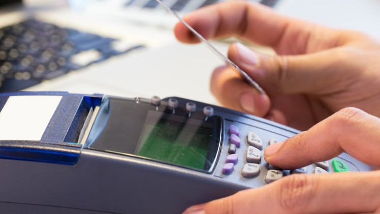 使用這一類POS刷卡分分鐘喂飽你的信用卡額度！ 