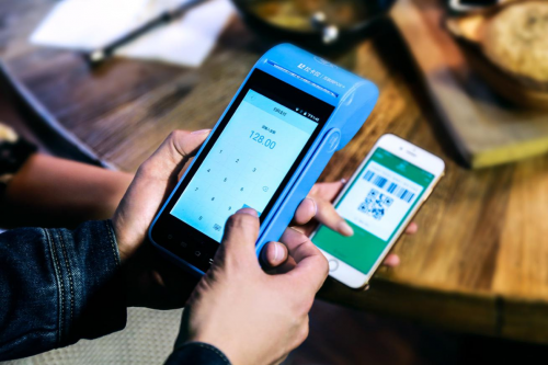 辦理POS機應該找銀行，還是找專業辦理POS機的第三方機構？ 